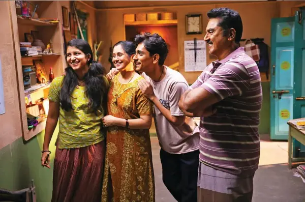 1749743076 23 டூரிஸ்ட் ஃபேமிலி அளவுக்கு இருக்குமா 3BHK வைரல் புகைப்படங்கள் Cinemapettai.webp