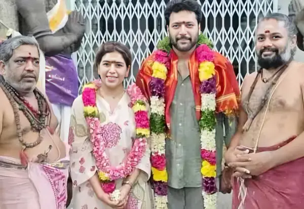 மாலையும் கழுத்துமாக ரவி மோகன், கெனிஷா.. வெளியான புகைப்படம் - Cinemapettai 1 ravi-mohan-kenisha