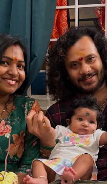 Manikanda with his wife & Daughter