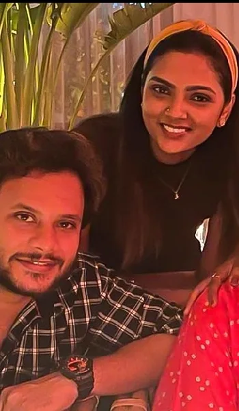 Manikanda with his ex wife Sofia